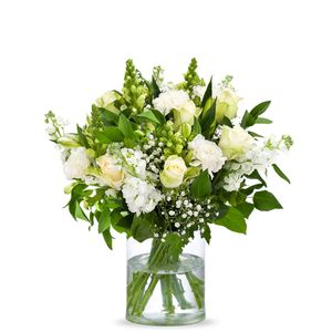 Elegant white bouquet